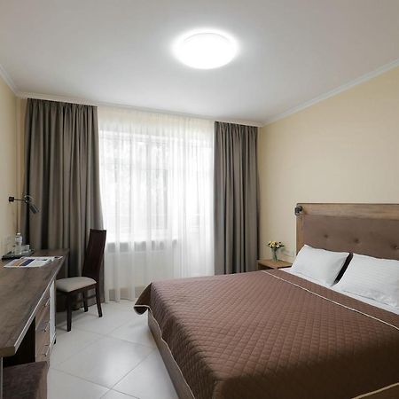Borys Hotel Boryspil Airport Ngoại thất bức ảnh