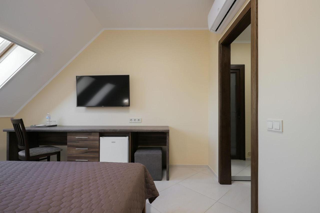 Borys Hotel Boryspil Airport Ngoại thất bức ảnh