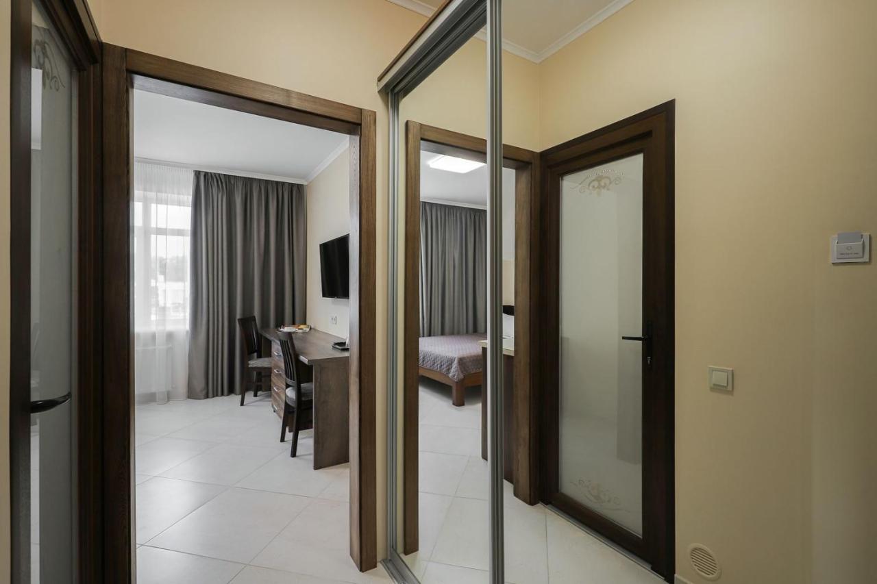 Borys Hotel Boryspil Airport Ngoại thất bức ảnh