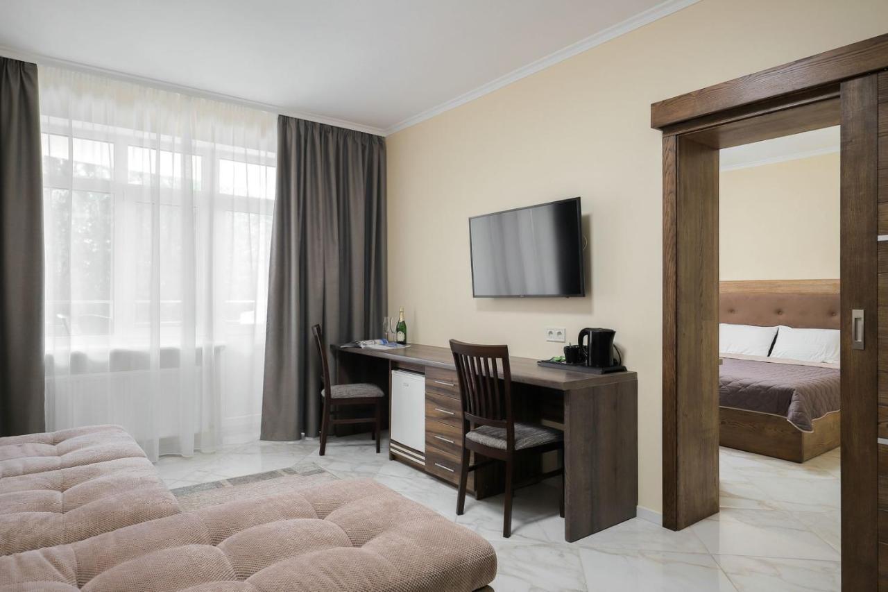 Borys Hotel Boryspil Airport Ngoại thất bức ảnh