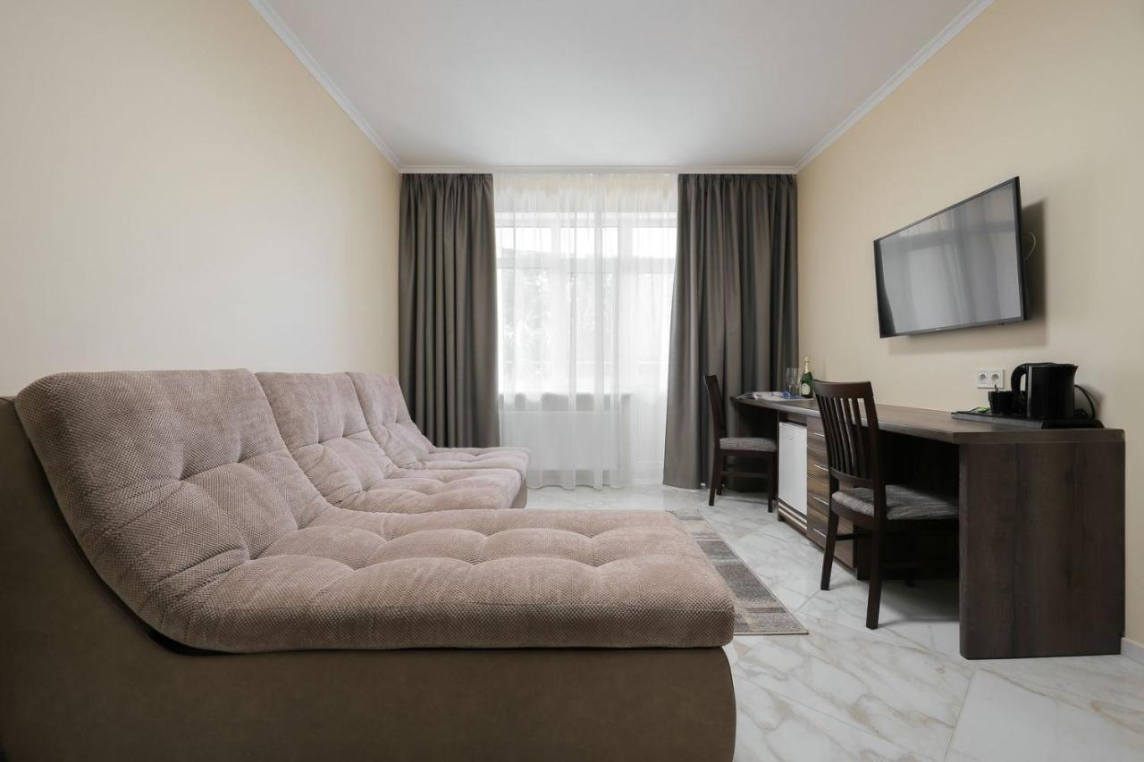 Borys Hotel Boryspil Airport Ngoại thất bức ảnh