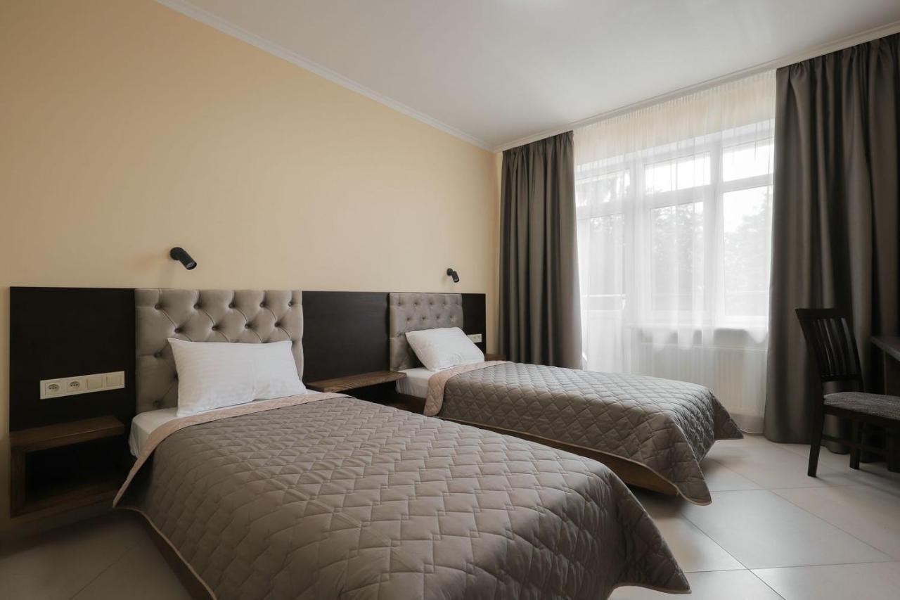 Borys Hotel Boryspil Airport Ngoại thất bức ảnh