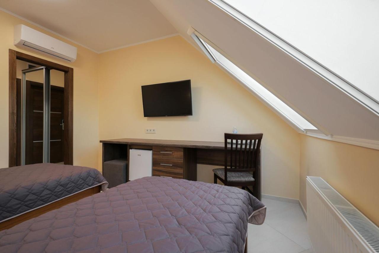 Borys Hotel Boryspil Airport Ngoại thất bức ảnh
